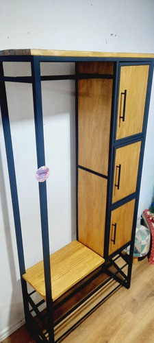 Ropero Hierro Y Madera