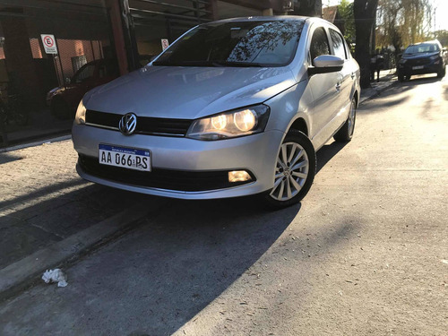 Imagen 2 de 9 de Volkswagen Voyage 1.6 Highline 101cv 2016