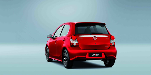 Toyota Etios X 1.5 6m/t 5p 0 Km
