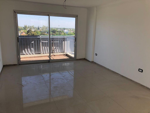 Imagen 4 de 16 de Departamento En Venta En La Plata Calle 32 E/8 Y 9 Dacal Bienes Raices
