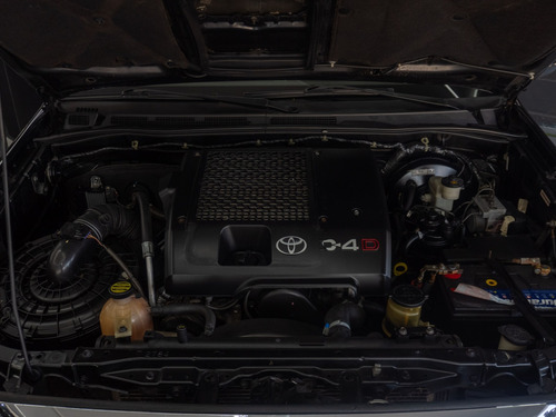 Toyota Hilux SW4 3.0 SRV 4X4 7 LUGARES 16V TURBO INTERCOOLER DIESEL 4P AUTOMÁTICO