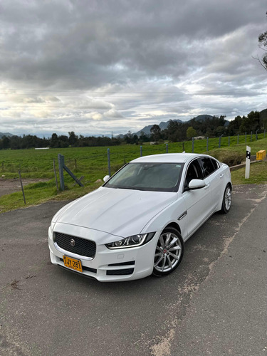 Jaguar XE 2.0 I4 Pure