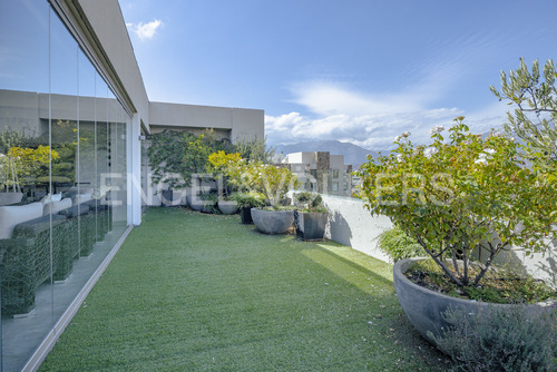 Penthouse Exclusivo Con Piscina