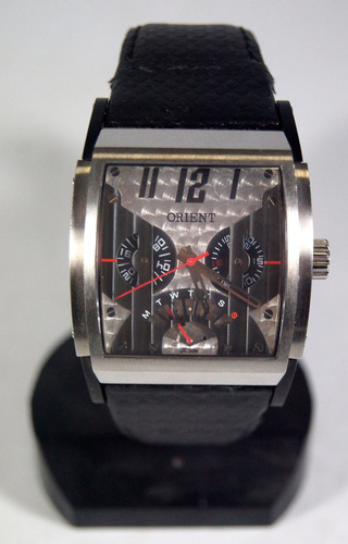 Relógio De Pulso Orient Pulseira Couro Gtscm0001