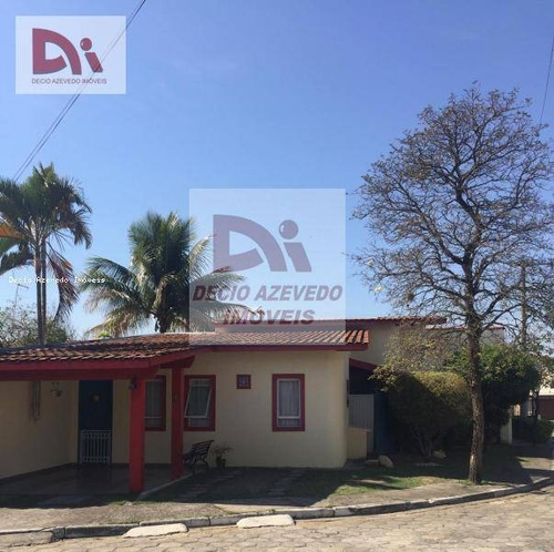 Casa Com 3 Dormitórios À Venda Por R$ 460.000,00 - Residencial Vila Velha - Taubaté/sp - Ca0084