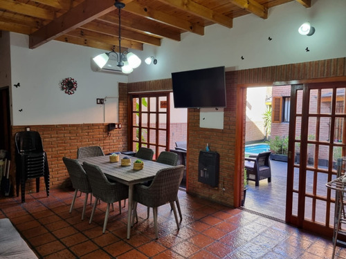 Imagen 16 de 30 de Ph Venta Flores, 6amb, Pileta Climatizada, Parrilla, Quincho Y Playroom. Hermoso!!! Dueño Directo