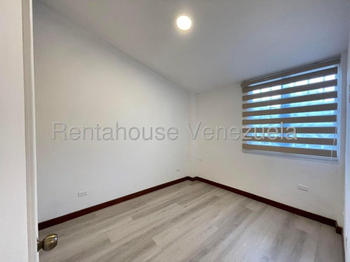 Casa Remodelada Con Jardin En Alquiler El Castaño Clima De Montaña Vigilancia Privada Todos Los Servicios Concepto Minimalista Estef 25-14338