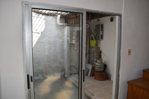 2 Casas En Un Mismo Padrón. Portón Autom. Barbacoa, Garaje, Patio Frente E Interior.