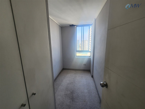 Departamento En Venta 2d 2b Metro Carlos Valdovino