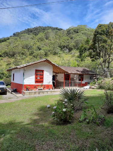 Linda Casa Finca Tradicional En Venta Carmen De Viboral