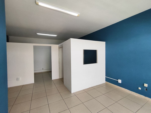 Local Comercial En Venta En Plaza Comercial En Carretera A Tlacote