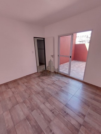 Casa - Ph - Oportunidad - Tres 3 Ambientes - Caseros - Tres De Febrero - Dos 2 Patios