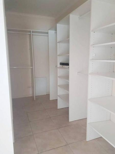 Casa En Alquiler En Barrio Barrancas Del Lago, Nordelta