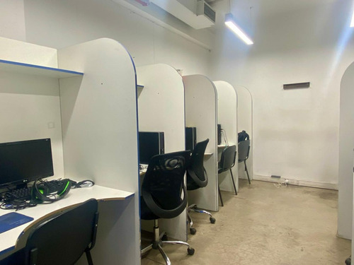 Oficina Av. Valle Norte 961, Ciudad Empresarial, Huechuraba
