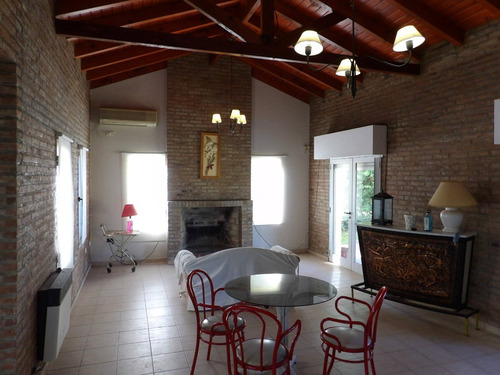 Imagen 12 de 20 de Venta - Excelente Casa Quinta Barrio Real - Junin (ba)