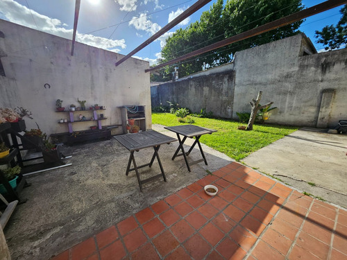 Venta De Casa General Madariaga C/ Patio Y Cocher