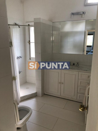 Imagen 17 de 30 de Casa En Alquiler -laguna Blanca