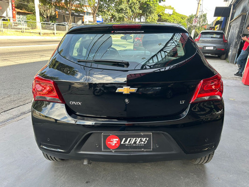 Chevrolet Onix ONIX HATCH LT 1.4 8V FLEXPOWER 5P AUT.