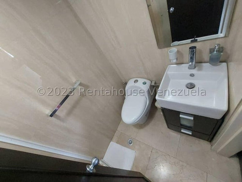 Tanaguarena. Apartamento En Venta Mls 25-22522. Caraballera. La Guaira