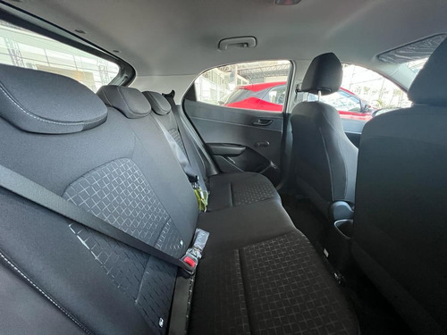 Imagen 11 de 23 de Hyundai Hb20 2023 1.0 Comfort Mt