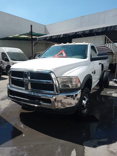 RAM 4000 5.7 Chasis Cabina Pl 4x2 Mt