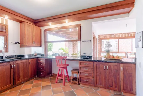 Casa En Venta En La Estrella. Cod V4036