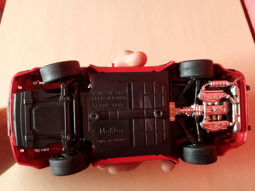 Miniatura Porsche 911 Speedster 1/18 Maisto Vermelho