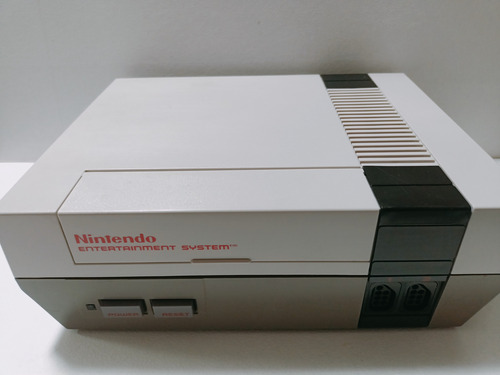 Consola De Nintendo Nes Gris Gris (Reacondicionado)
