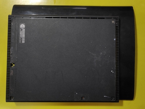 Imagen 1 de 3 de Carcasa Ps3 Súper Slim - Parte Inferior