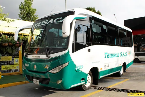 Bus Hino Xzu710l-hkfrp1 Micro Bus 20 Pasajeros