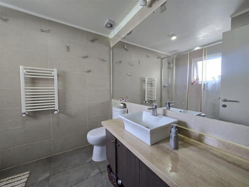 5 Dorm/gym Privado, Quincho Con Salon Cerrado Y Mas.
