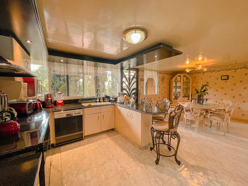 Venta De Casa En Villa Satelite La Calera