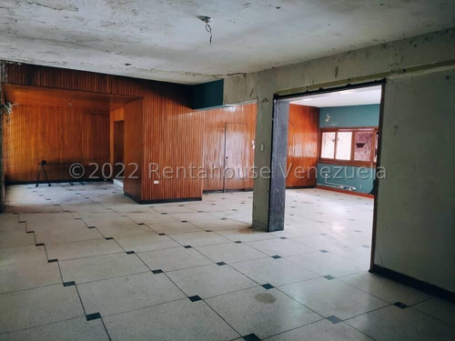 Imagen 7 de 15 de Casa En Venta Los Palos Grandes 23-14968 Wolfgang Liaz 0414-132-24-22 0412-582-01-12