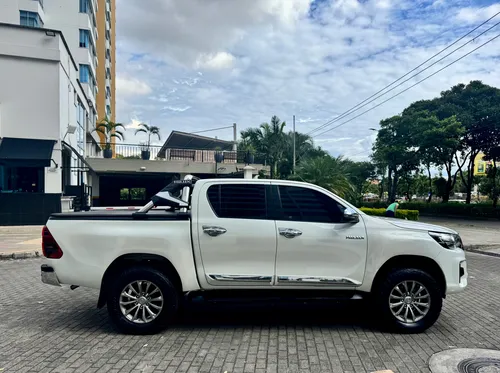 Toyota Hilux 2.8 Srv