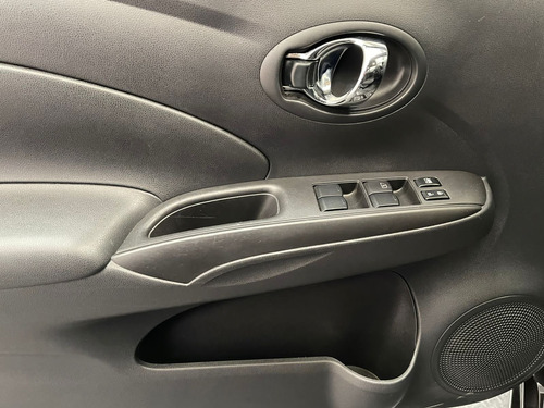 Imagen 14 de 15 de Nissan Versa Sense 2019