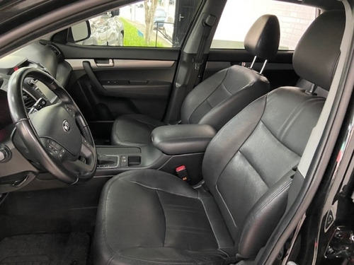 Imagem 4 de 11 de Sorento Ex2 2.4 2015 Preto Completo