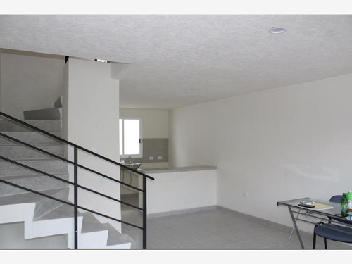 Imagen 3 de 12 de Casa Sola En Venta Las Maravillas Del Ángel