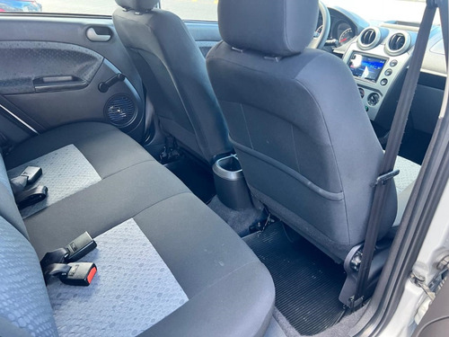 Ford Fiesta 1.6 MPI CLASS HATCH 8V FLEX 4P MANUAL