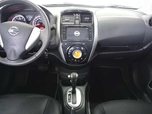 Nissan Versa 1.6 16V FLEXSTART UNIQUE 4P XTRONIC