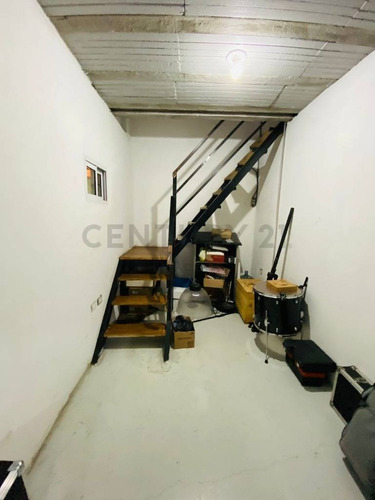 Imagen 5 de 10 de Galpon De 960 Mts En Venta