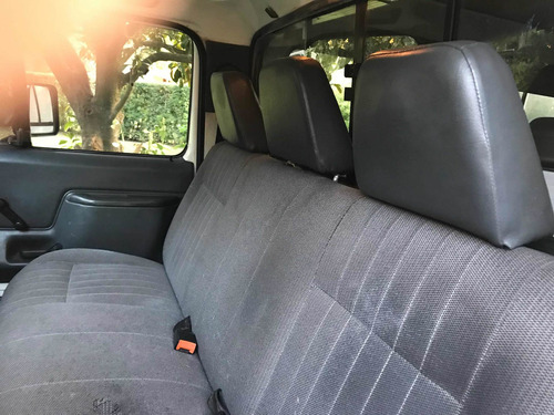 Imagen 9 de 14 de Ford F-100 Doble Cabina Carroza