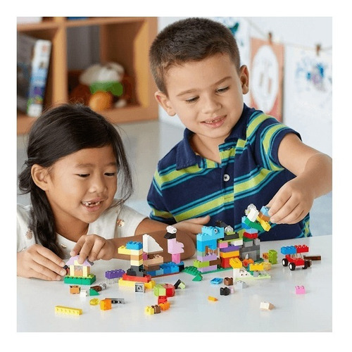Set de construcción Lego Classic 10713 213 piezas en maletín