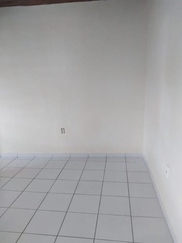 Imóvel Com 3 Dorms, 1125m2 E 2 Vagas De Garagem À Venda - J