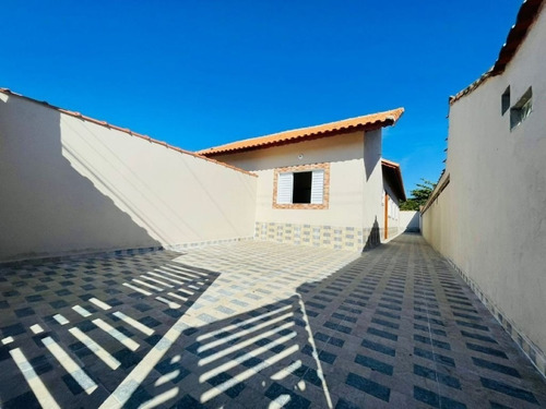 Imagem 2 de 15 de Linda Casa Com Piscina, Churrasqueira E 1 Suíte Em Itanhaém, Litoral Sul De Sp. Aceita Financiamento Bancário.