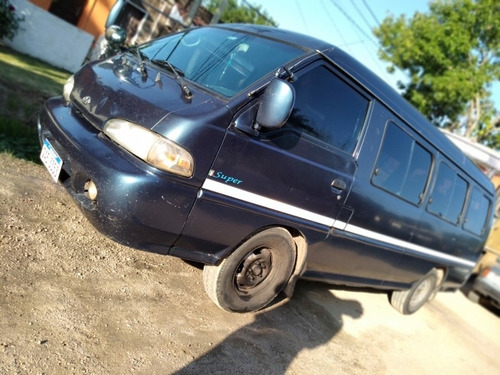 Hyundai H100 2.5 15 Pasajeros