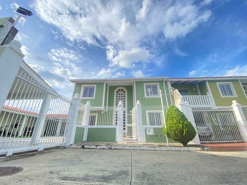 Casa En Venta Vistalinda Charallave Valles Del Tuy Mo10