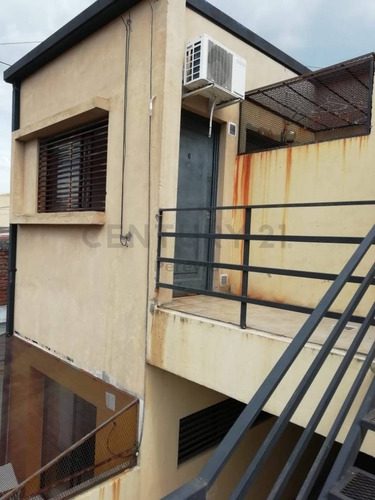 Imagen 14 de 30 de 132 Entre 64 Y 65. Departamento De Dos Dormitorios En Venta, Los Hornos.-