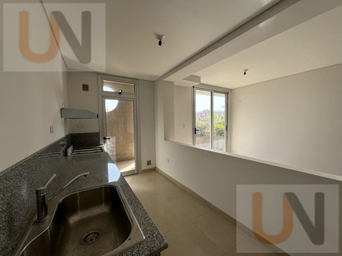Departamento - Av. Peron