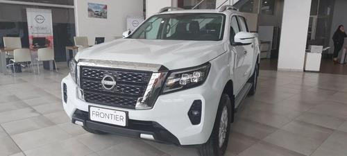 Nissan Frontier Xe 4x2 At 2.3l  Em