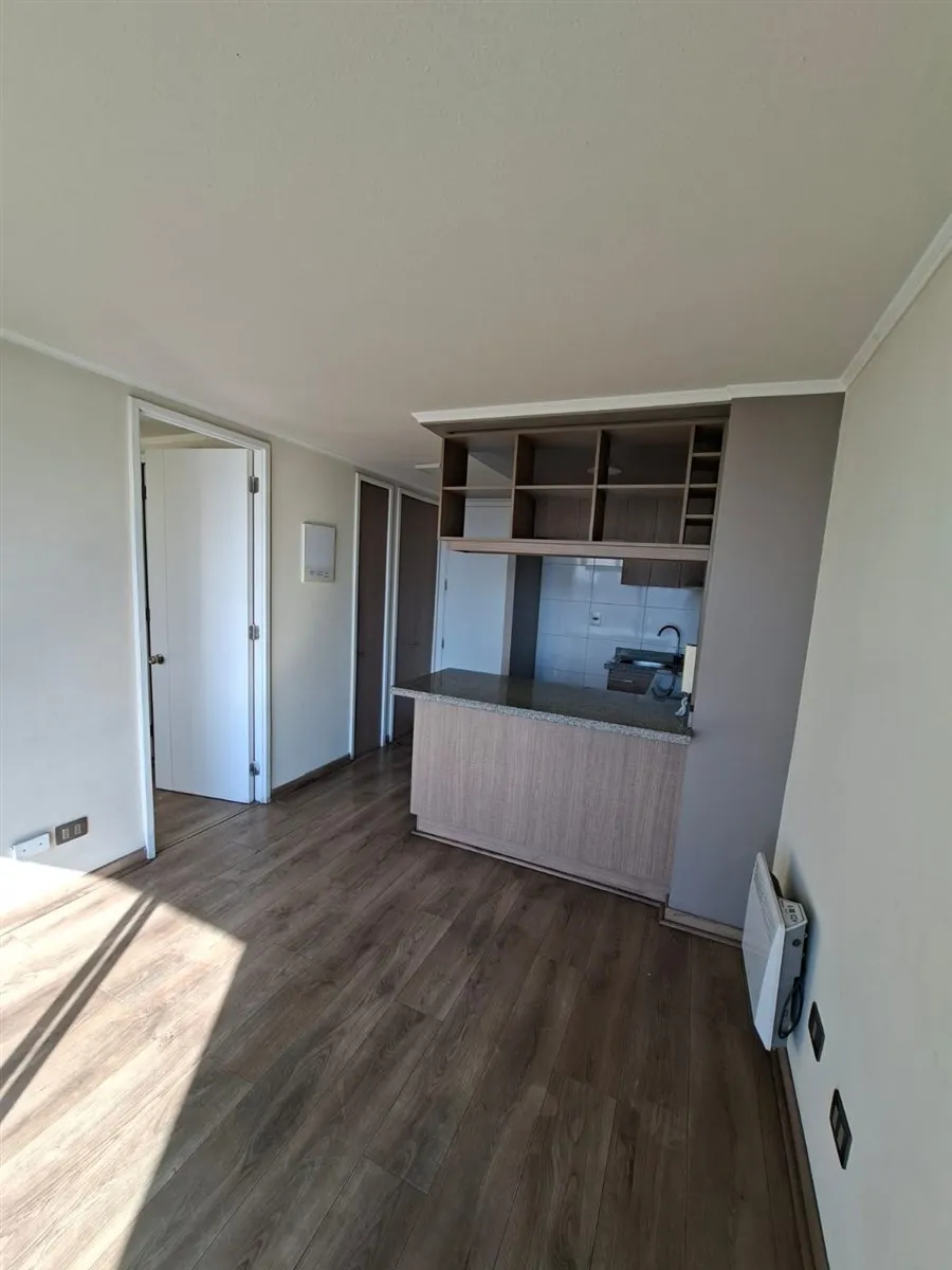 Imagen 2 de 11 de Departamento En Arriendo De 1 Dorm. En Estación Central